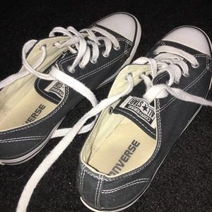 Black converse